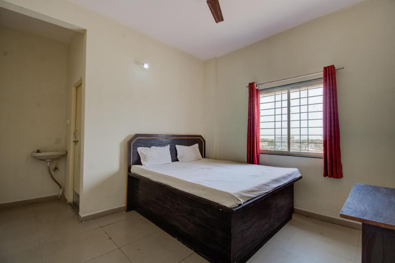 סהרנפור Spot On 73694 Hotel Prakash מראה חיצוני תמונה
